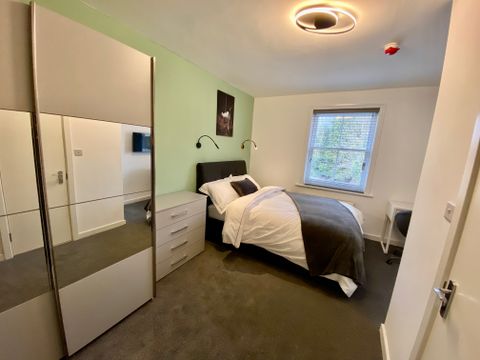 Russell Street, Reading RG1, Room to rent