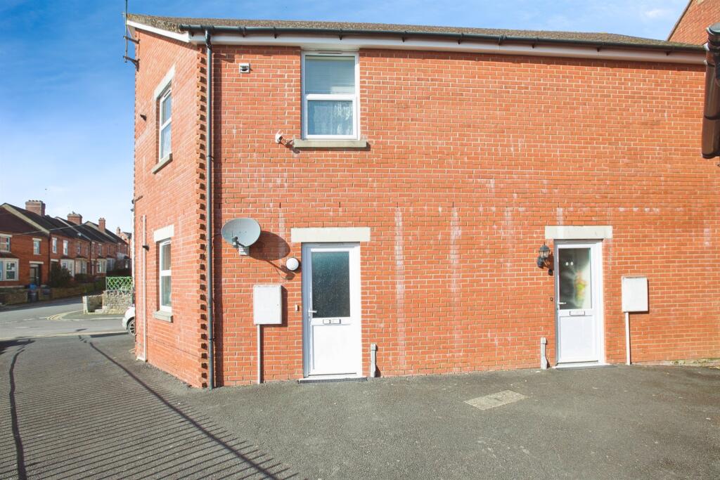 Crofton Avenue, Yeovil