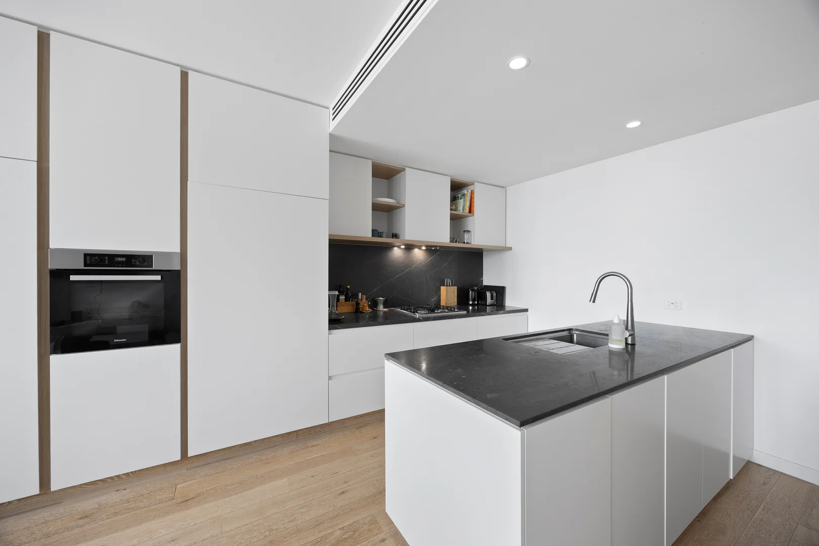Additional image 2 of 202/35 Wellington Street, St Kilda VIC 3182