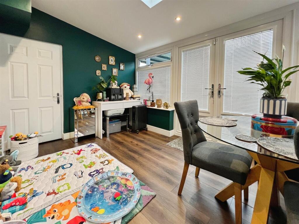 Additional image 8 of Blackthorne Close, Bradford, BD2 3DZ