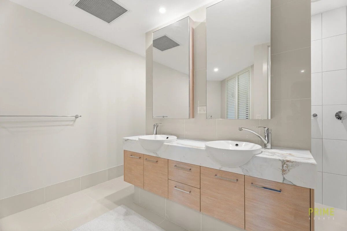 Additional image 13 of 305/468 Esplanade, Torquay QLD 4655