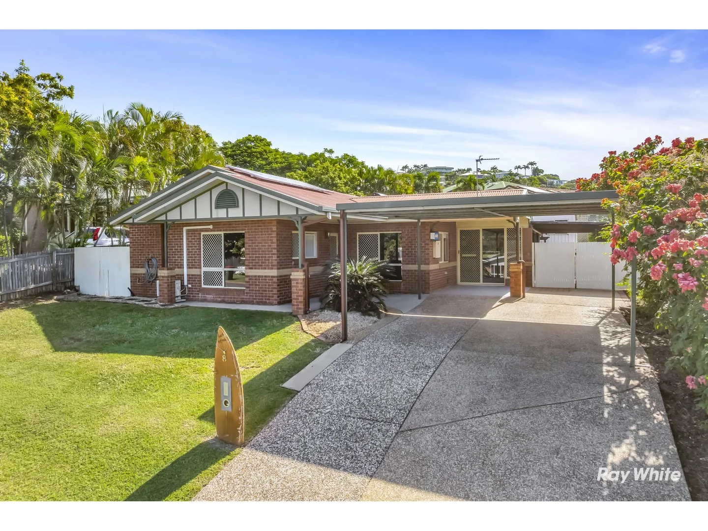 8 Benowa Drive, Taranganba QLD 4703