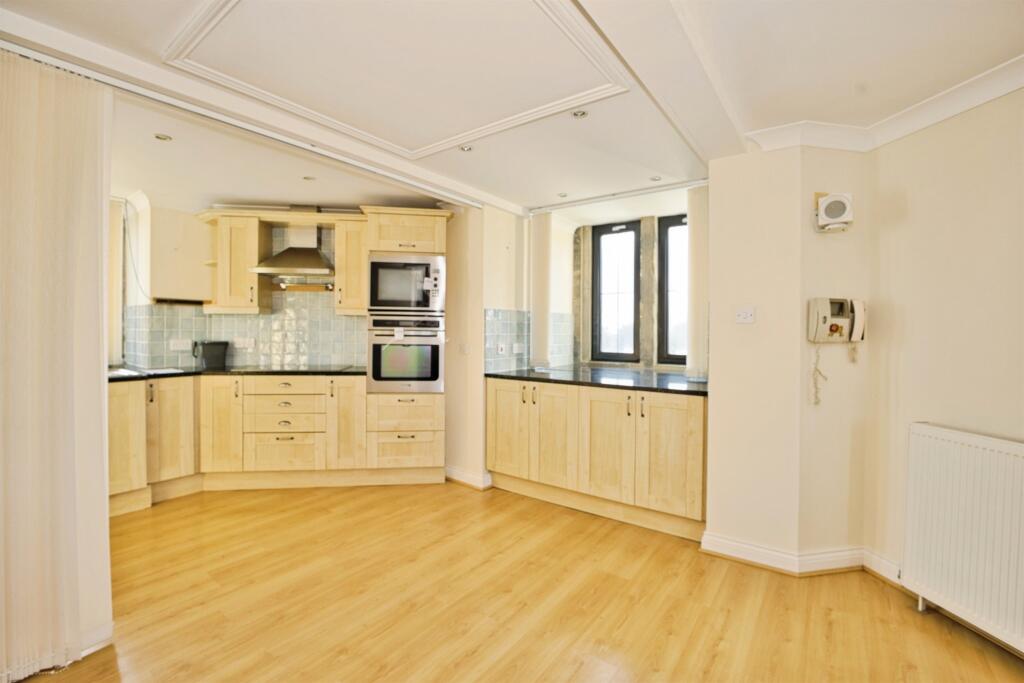 Moffats Drive, South Horrington Village, Wells photo 3