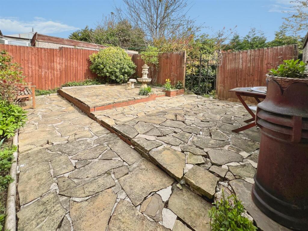 Additional image 18 of Hazelcroft, Bradford, BD2 3TH