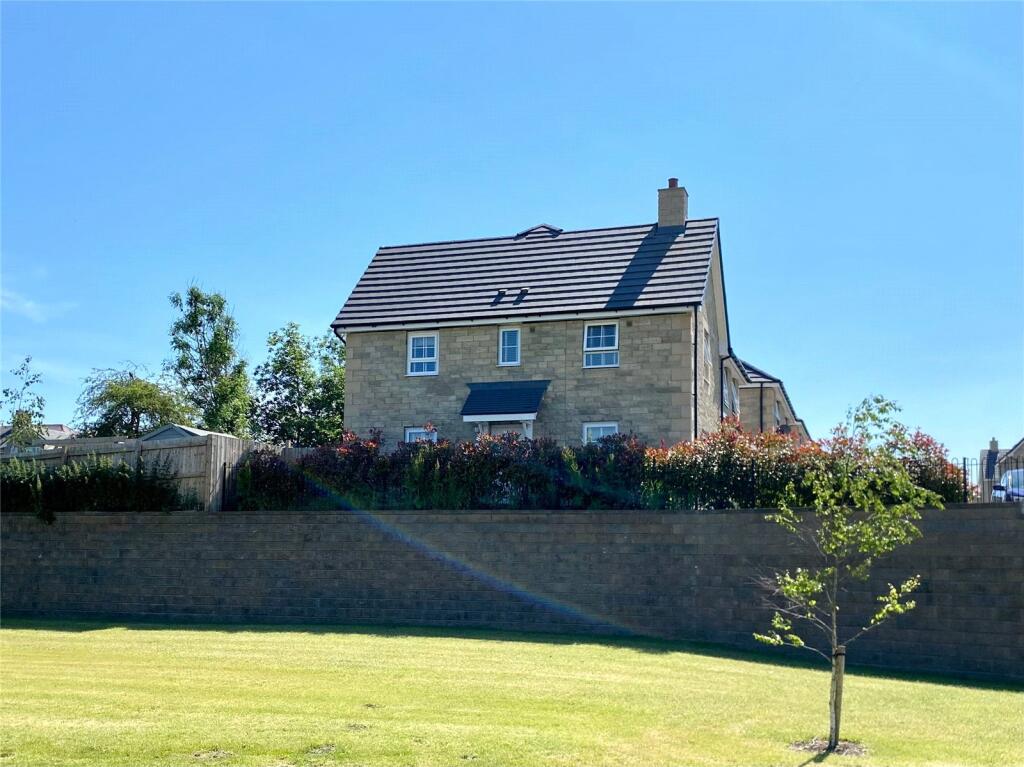 Molland Drive, Clitheroe, Lancashire, BB7 photo 2