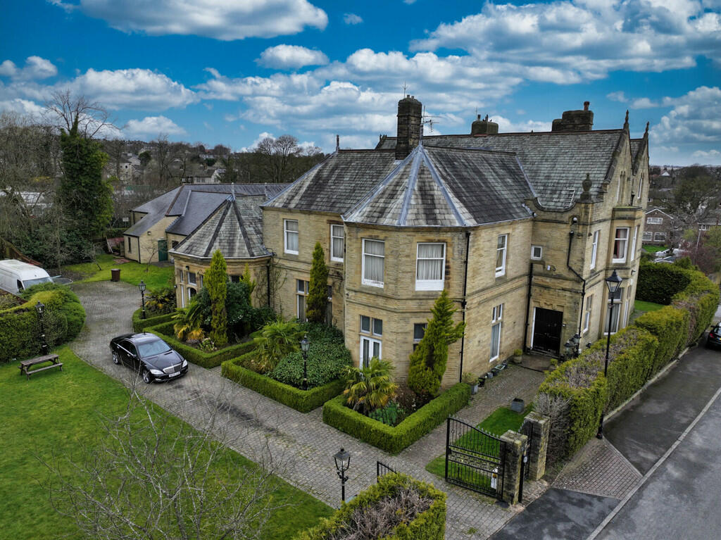 Glenholme Park, Clayton