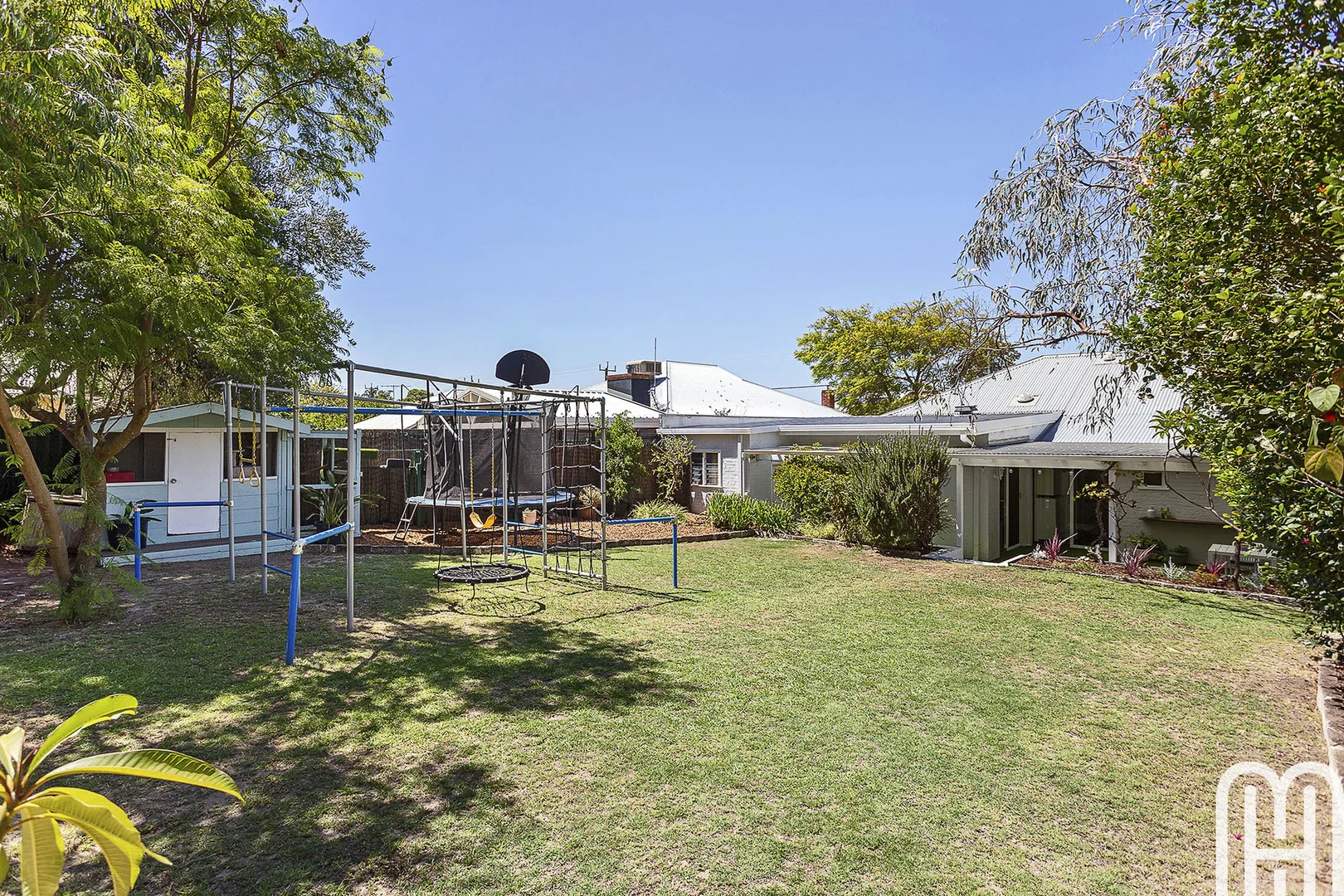 Additional image 3 of 259 Huntriss Road, Doubleview WA 6018