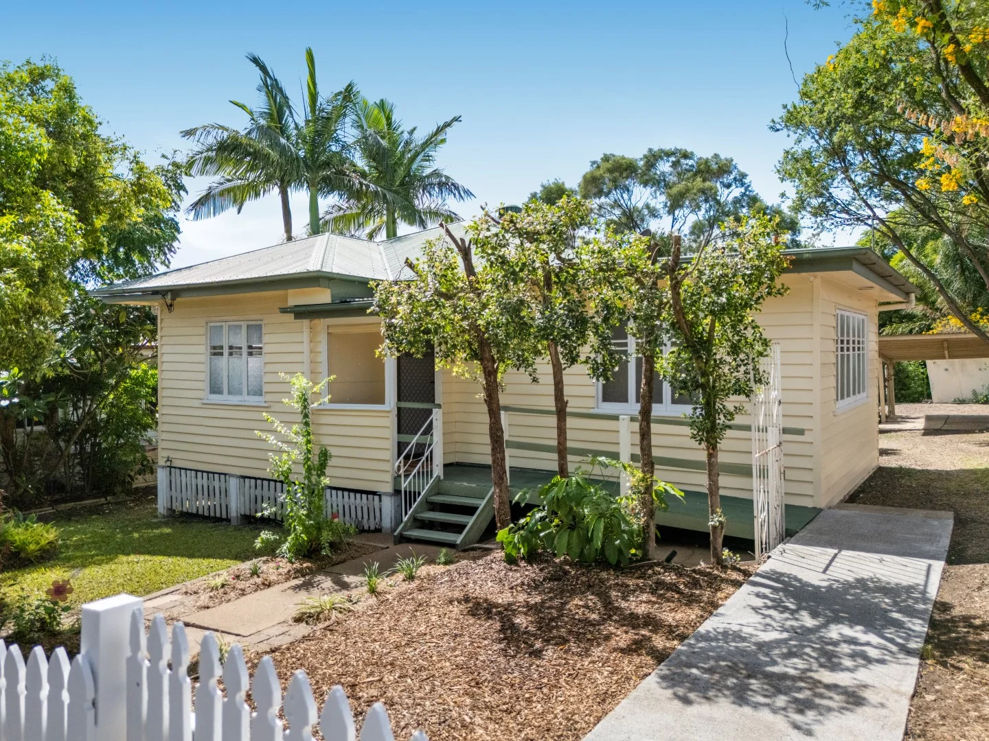 12 McGrath Lane, Booval QLD 4304