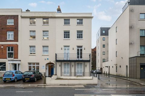 Cumberland Place, Southampton, Hampshire SO15