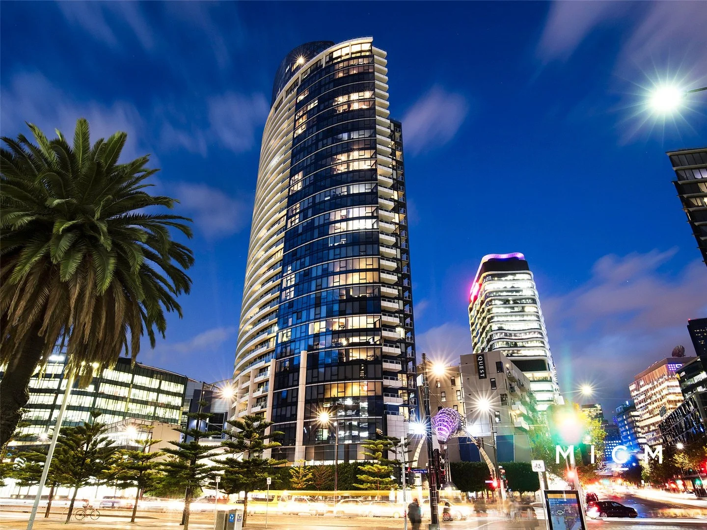 2102/100 Harbour Esplanade, Docklands VIC 3008