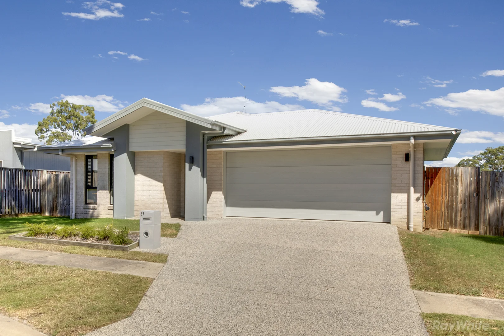 Additional image 3 of 37 Bulimba Street, Tannum Sands QLD 4680