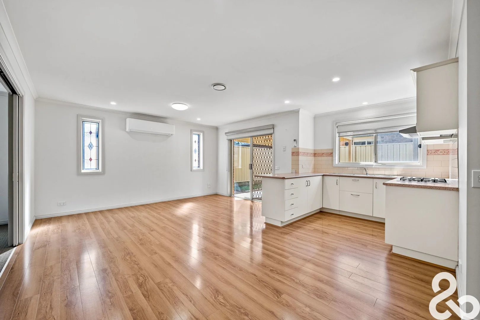 Additional image 6 of 1 Yunupingu Court, Mill Park VIC 3082