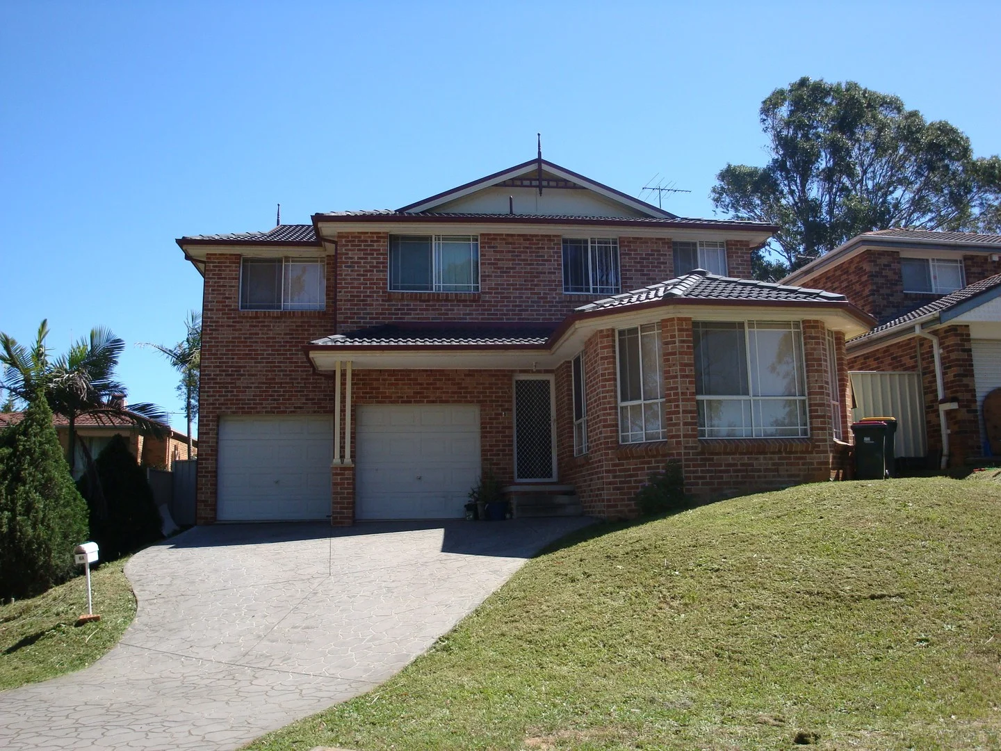6A White Way, Casula NSW 2170
