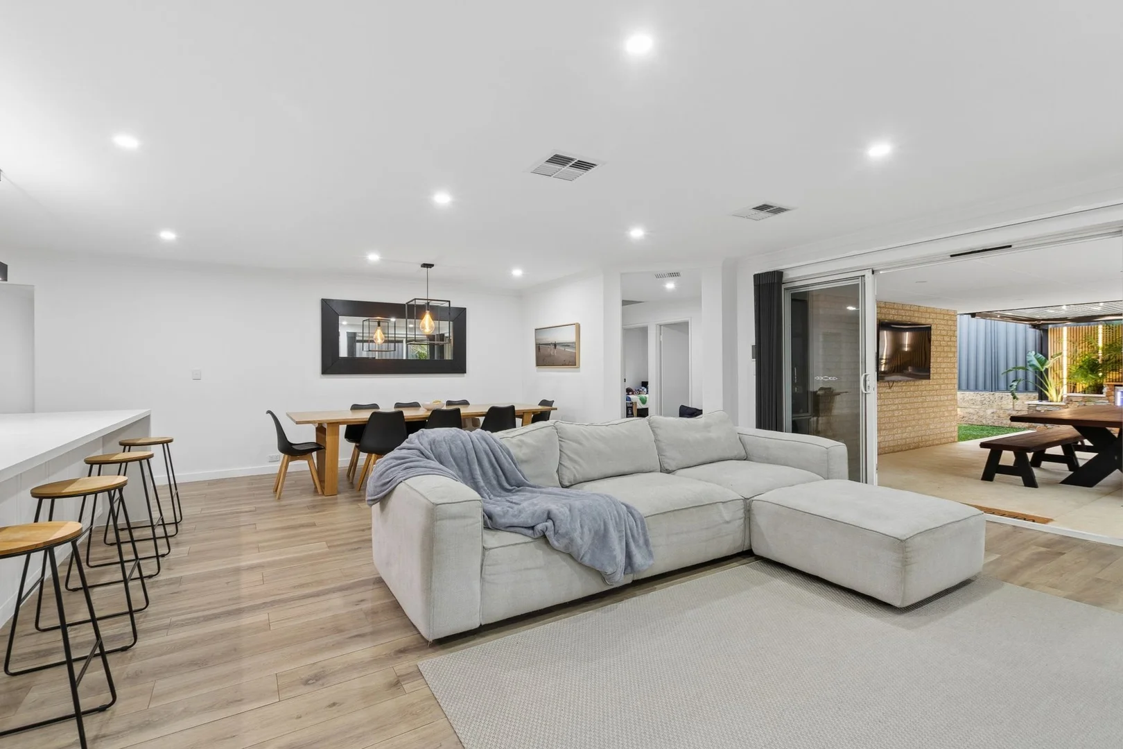 Additional image 18 of 6 Koroit Way, Aveley WA 6069