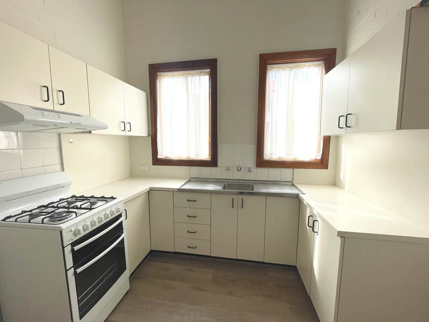 Additional image 5 of 303 Forest Road, Bexley NSW 2207