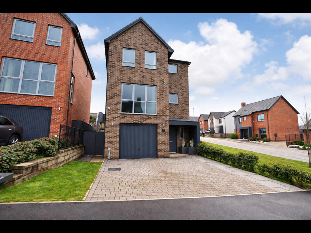 Hazel Green, Blackburn, BB2