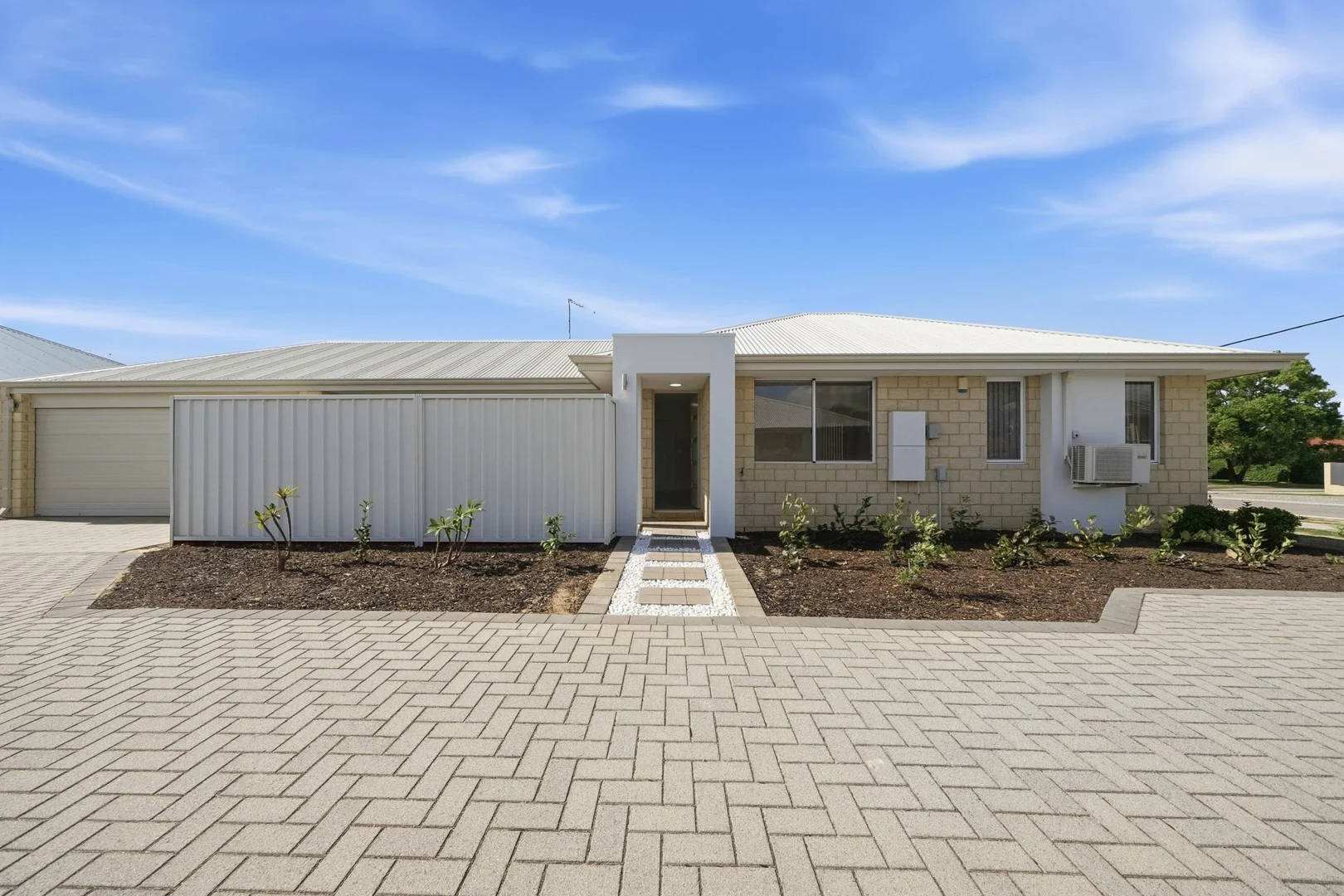 69 River Avenue, Maddington WA 6109