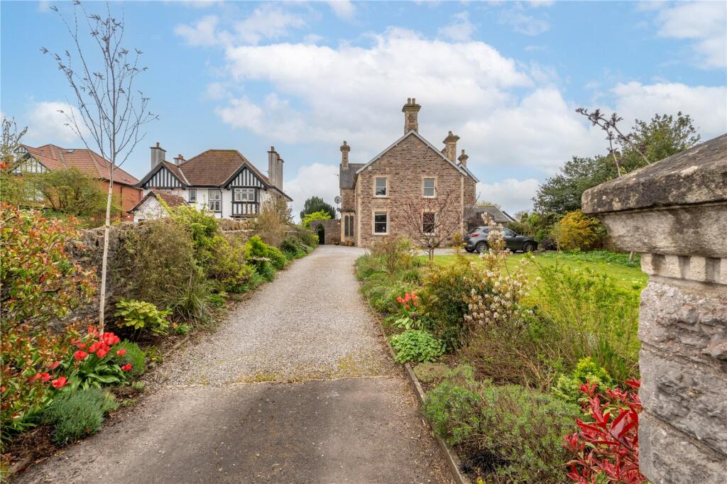 Five Bedroom Detached Victorian House in Wells photo 2