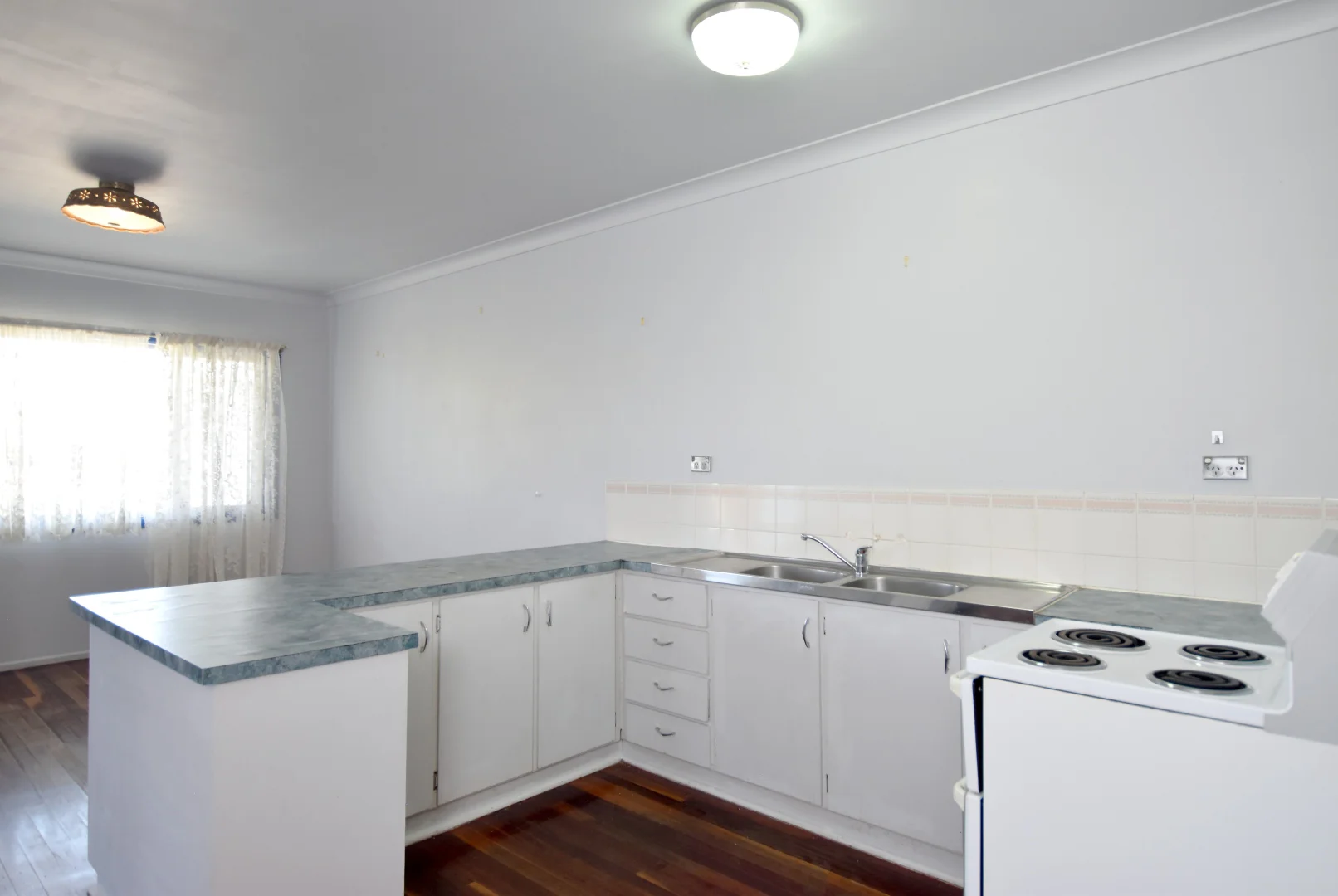 Additional image 5 of 2/11 Fletcher Street, West Gladstone QLD 4680