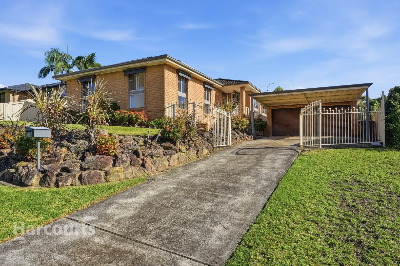 33 Elouera Crescent, Woodbine NSW 2560