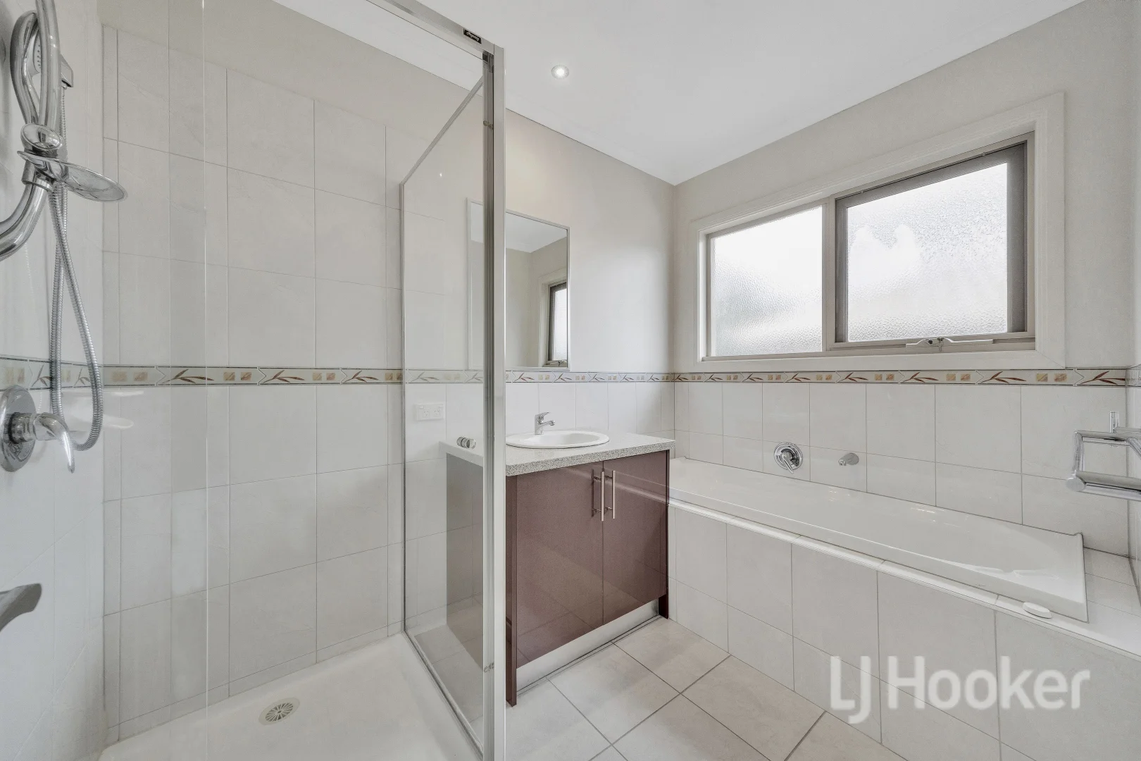 Additional image 9 of 3/4 Lee Avenue, Mount Waverley VIC 3149
