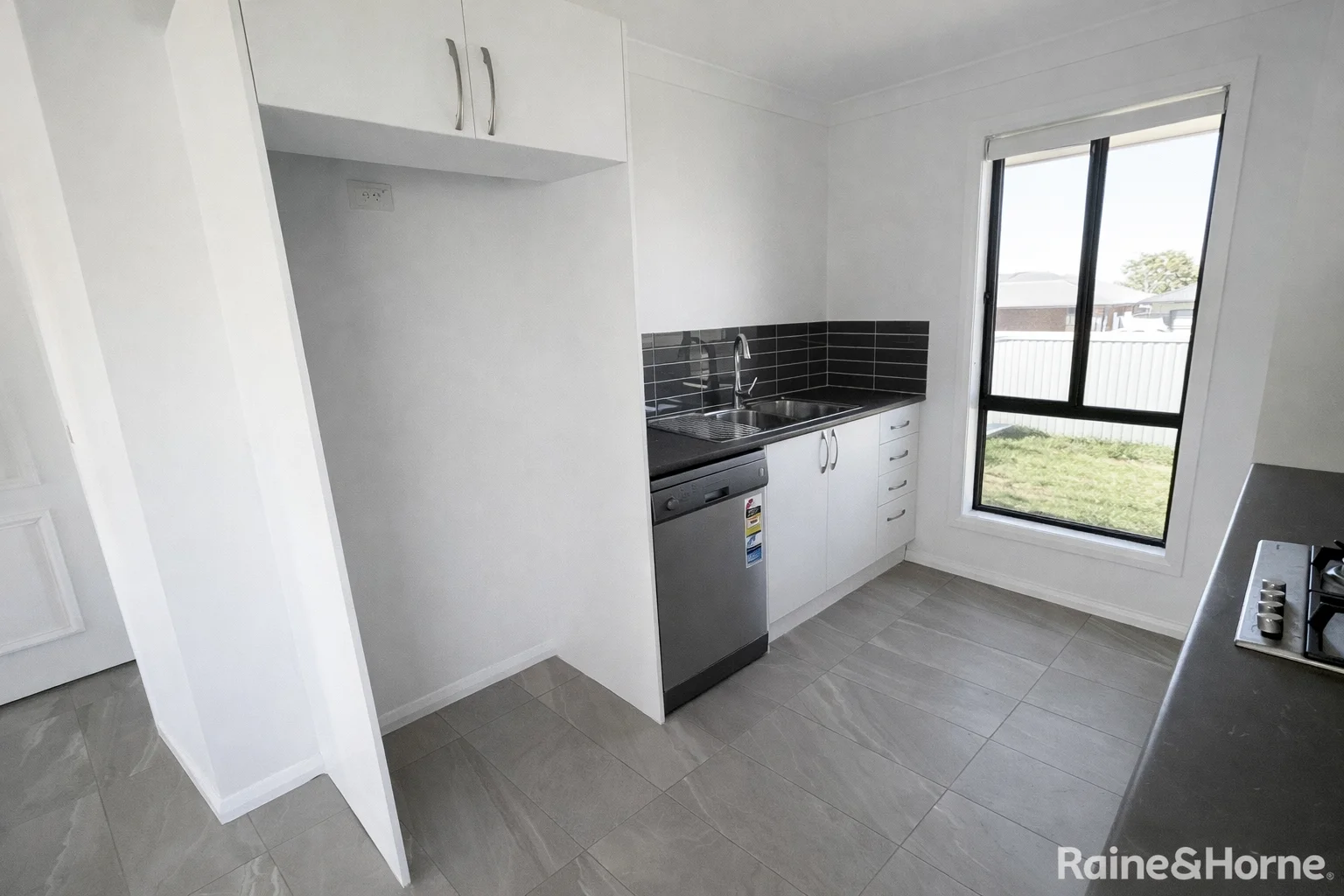 Additional image 5 of 2/14 Palomino Place, Tamworth NSW 2340