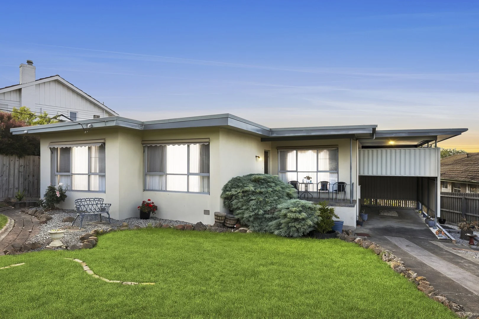 9 Reigate Road, Highton VIC 3216