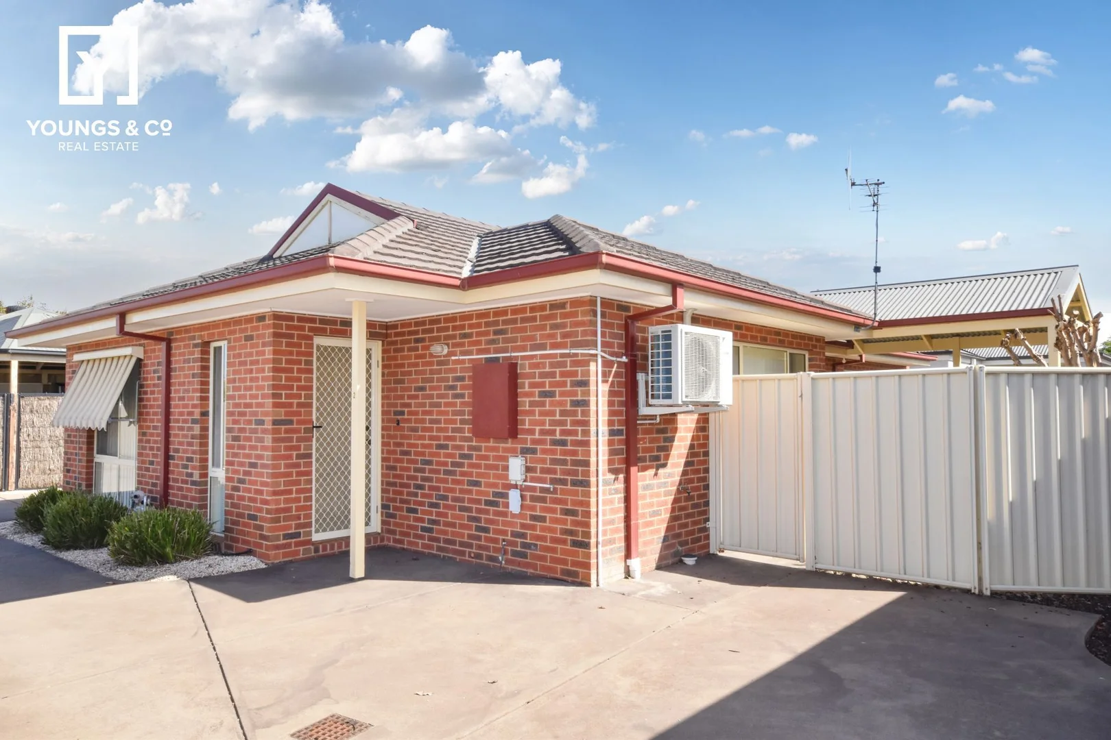 Unit 2/63 Edward Street, Shepparton VIC 3630 photo 2
