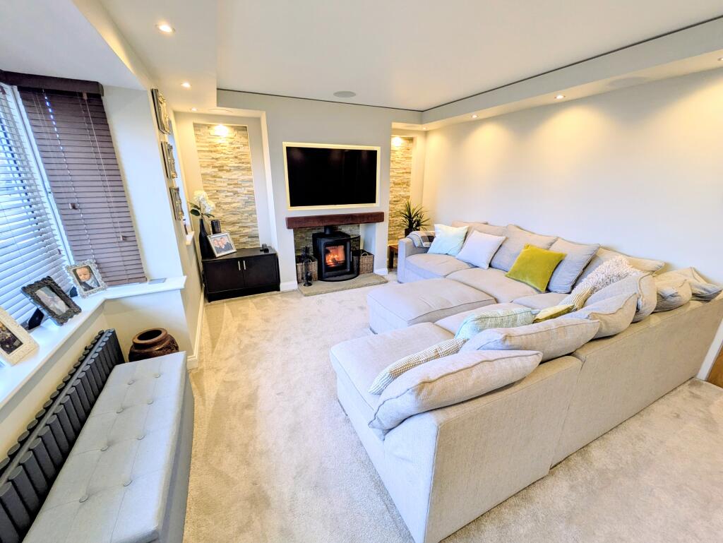 Additional image 2 of Hodgson Lane, Bradford, BD11