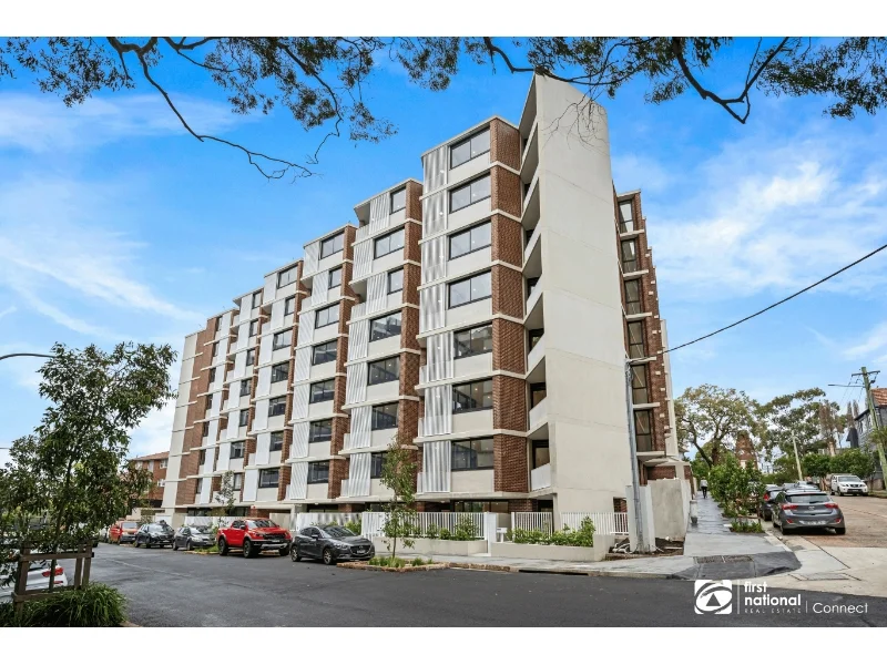 7.13/5 Regent St, Petersham NSW 2049