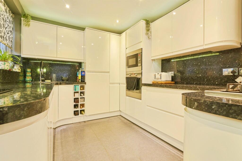 Additional image 15 of Longhouse Drive, Denholme, Bradford