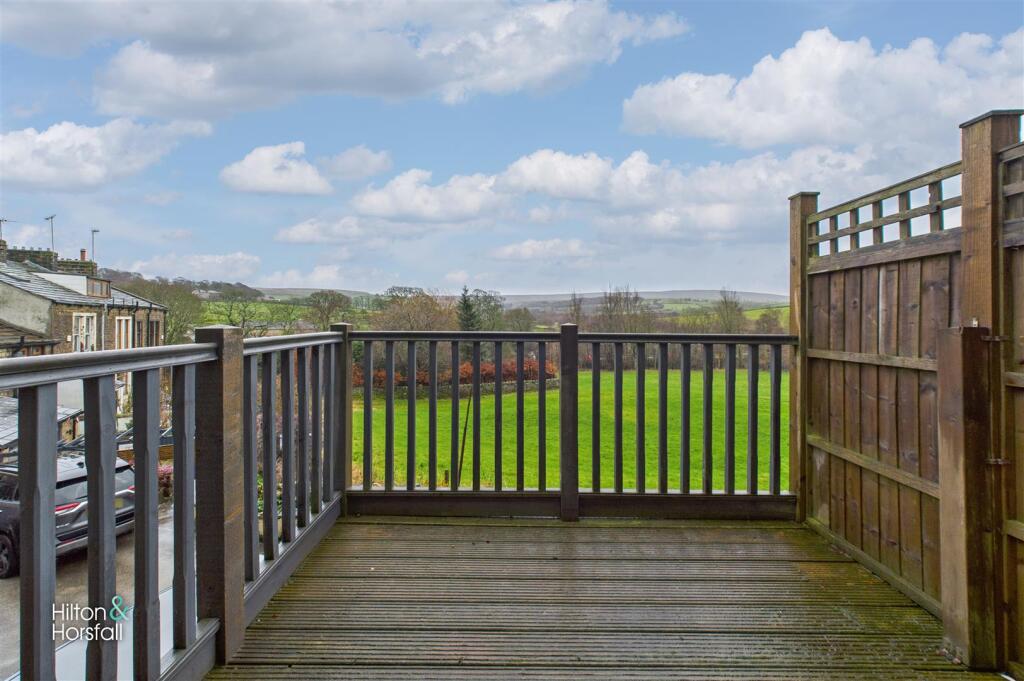 Keighley Road, Laneshawbridge photo 5