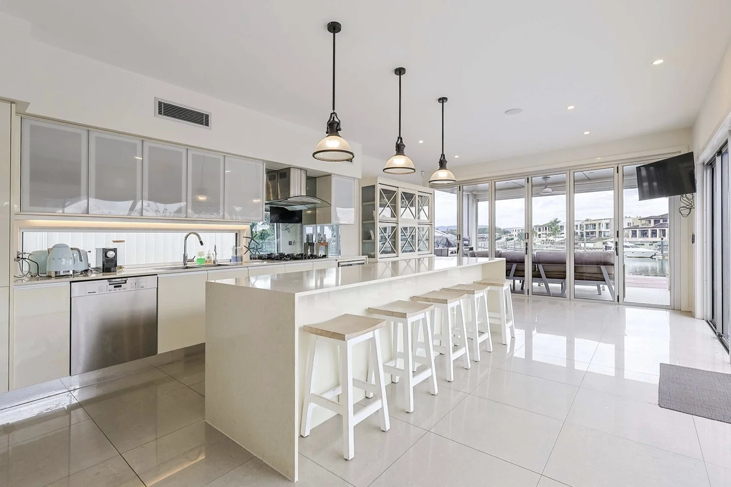 Additional image 3 of 22 River Crescent, Broadbeach Waters QLD 4218