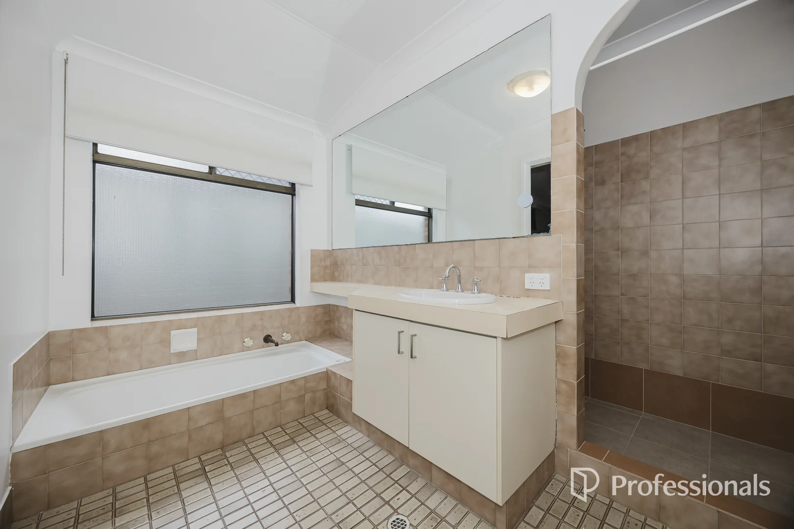 Additional image 15 of 37 Jacaranda Drive, Ballajura WA 6066