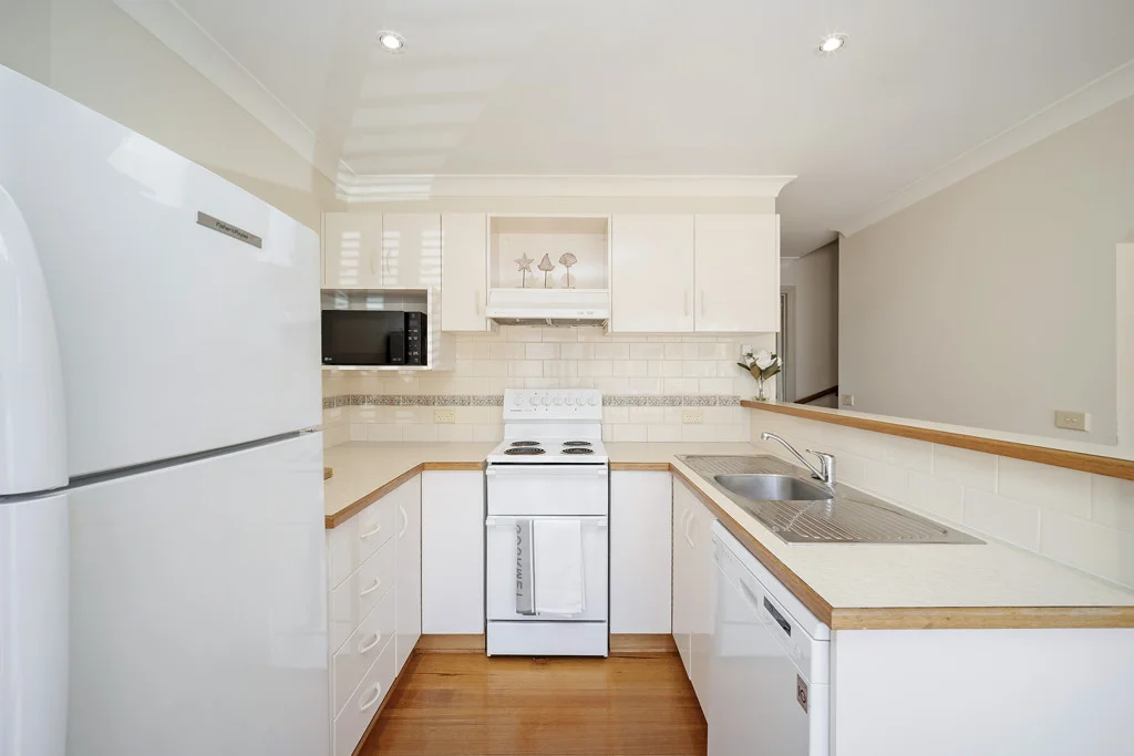12A Pertobe Road, Warrnambool VIC 3280 photo 2
