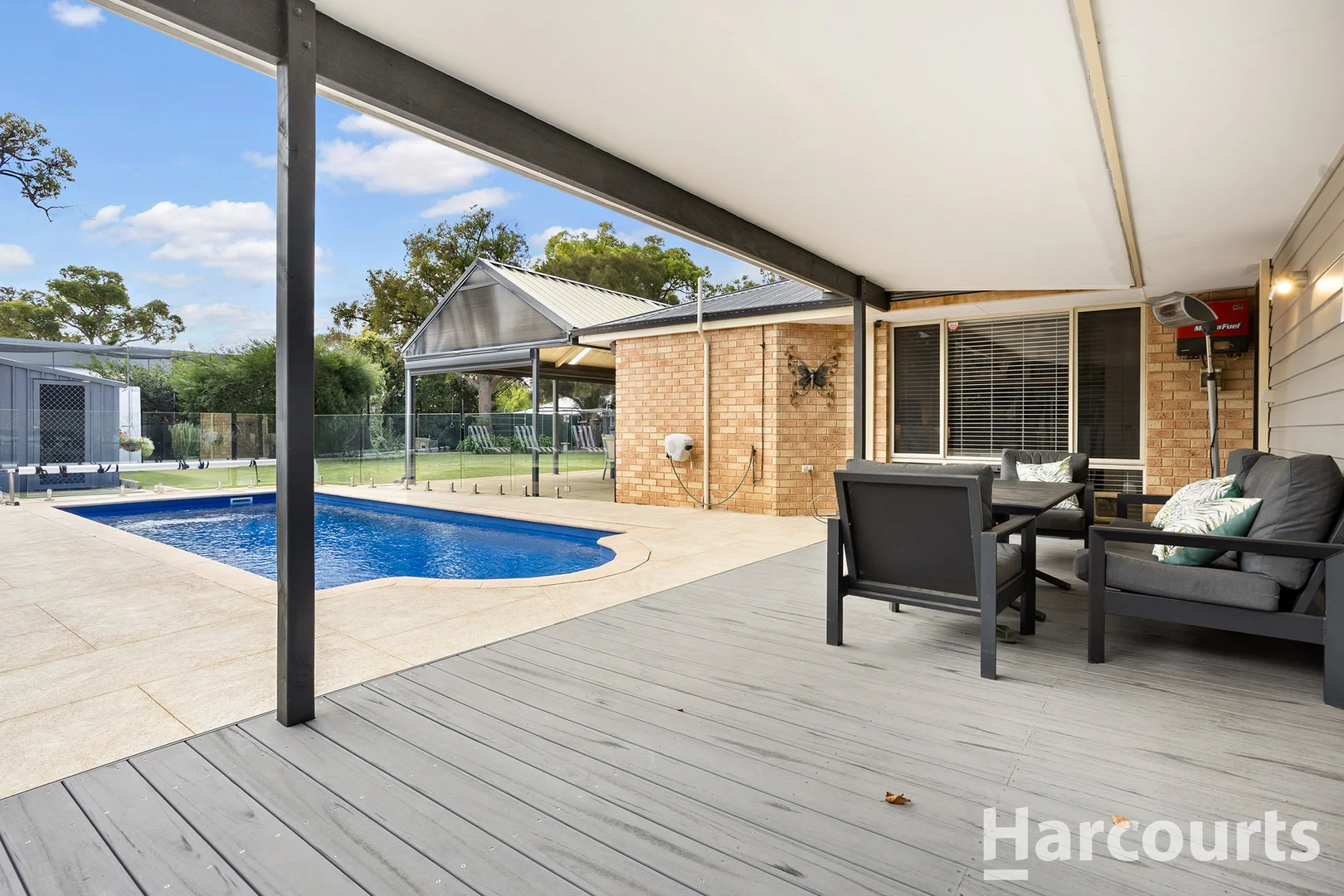 11 Dalton Way, Greenfields WA 6210 photo 2