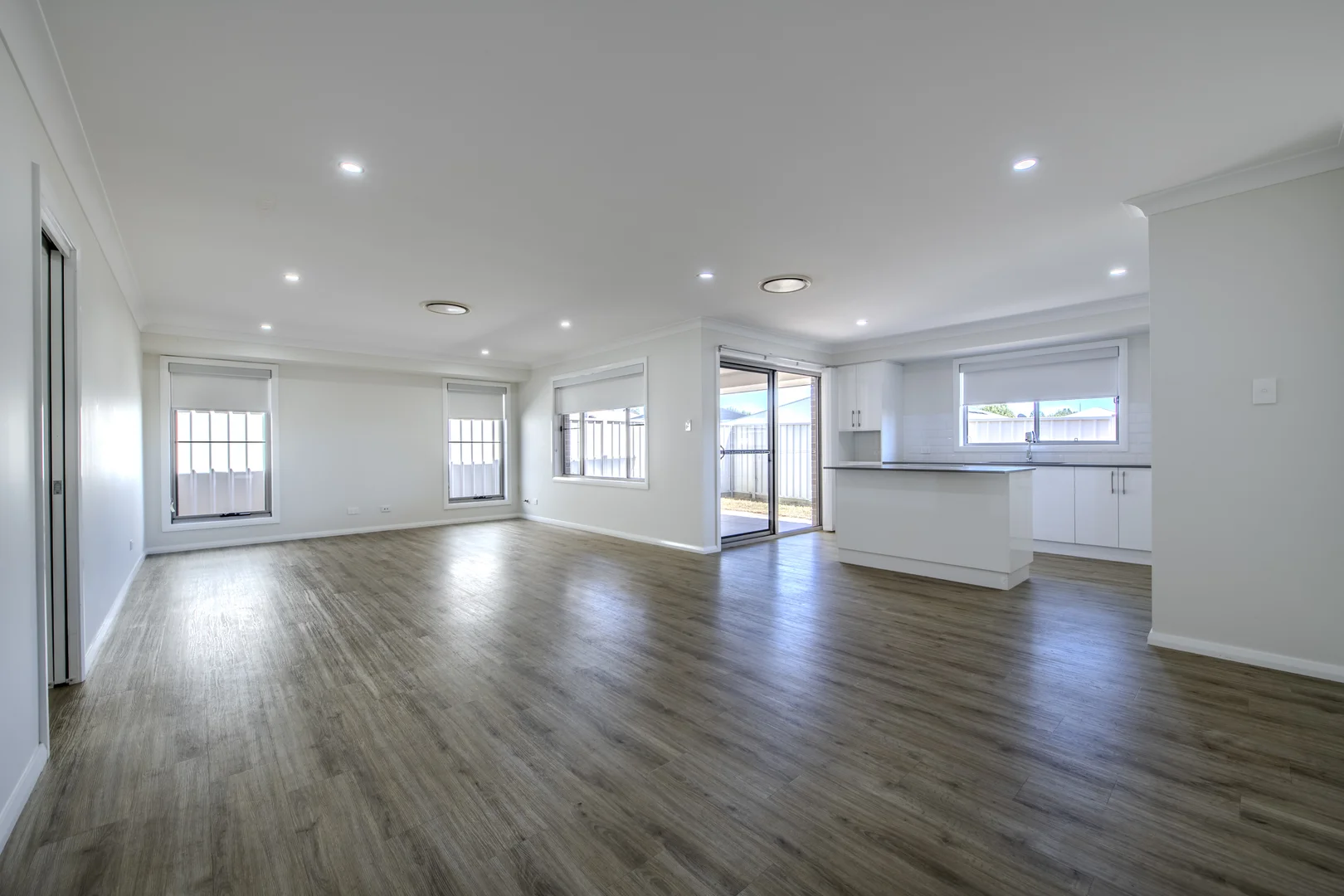 14 Ebor Way, Dubbo NSW 2830 photo 4