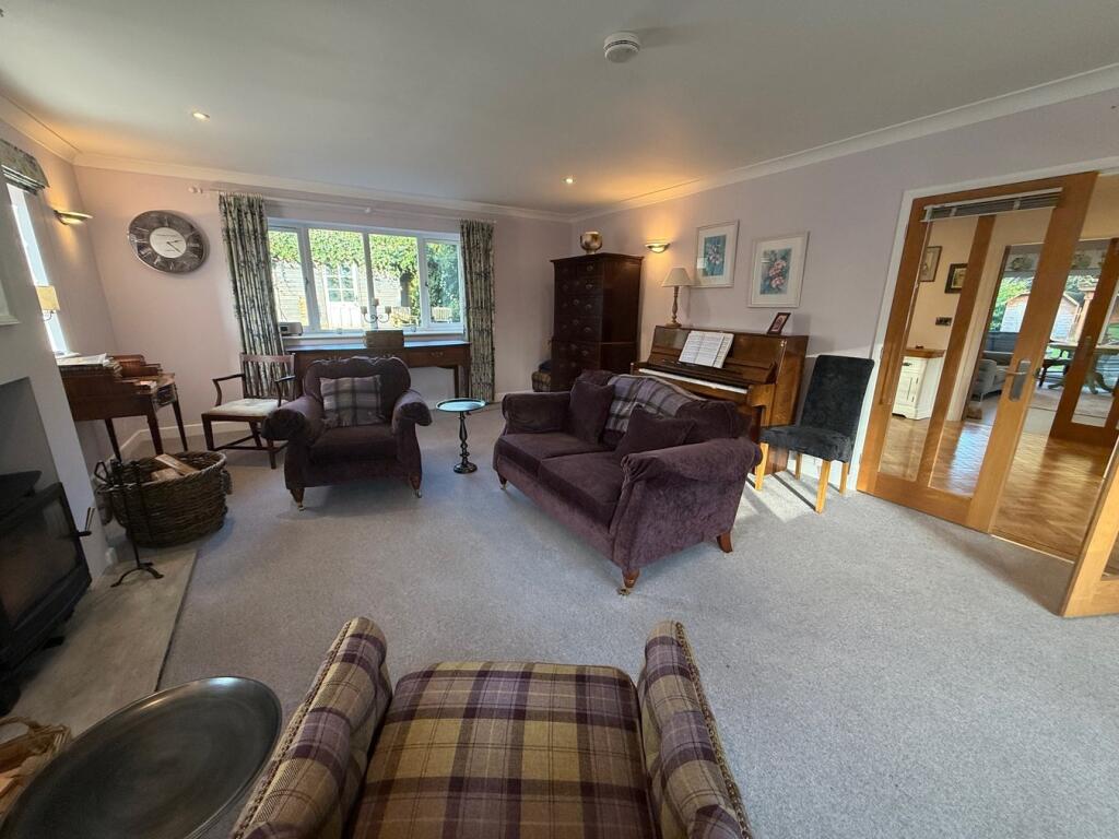 Additional image 11 of Gilstead Lane, Bingley, BD16