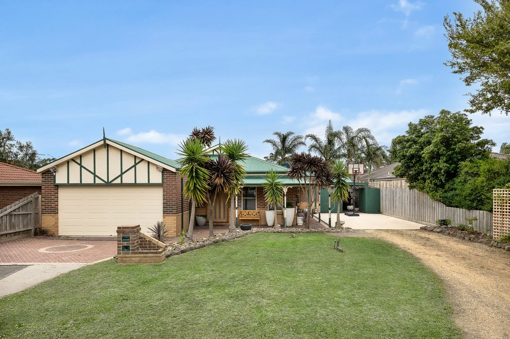 10 Jagger Circuit, Cranbourne East VIC 3977