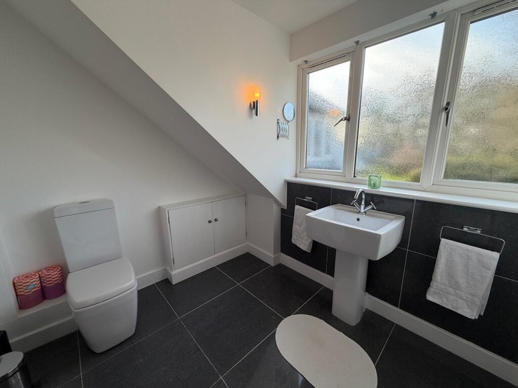 Additional image 25 of Gilstead Lane, Bingley, BD16