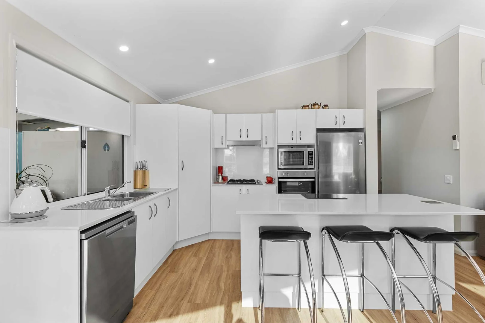 Additional image 8 of 19/1 Norman Street, Lake Conjola NSW 2539