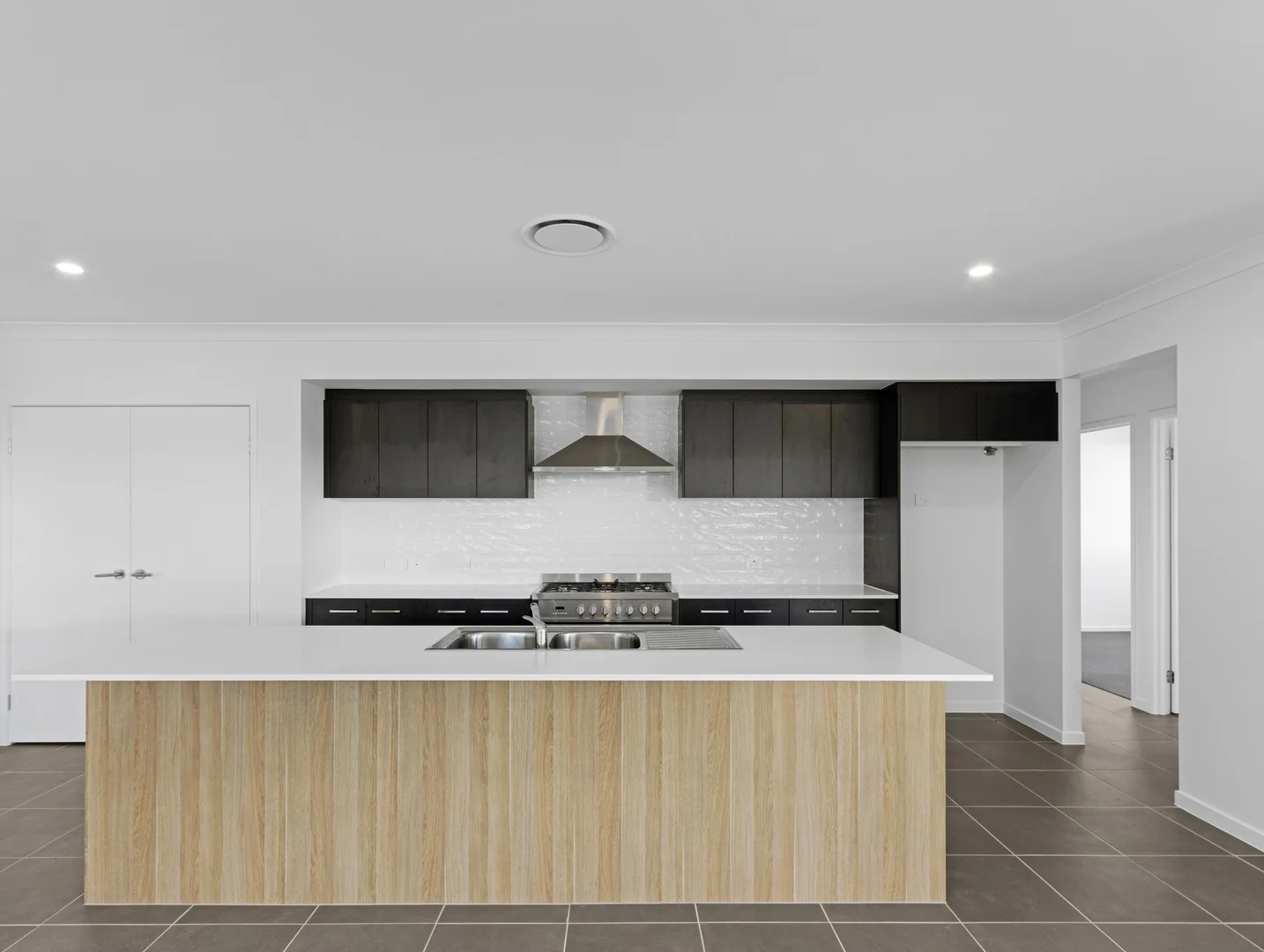 Additional image 8 of 79 Dougan Street, Point Vernon QLD 4655