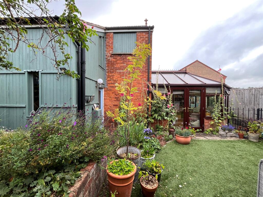 Additional image 20 of Bella View Gardens, Glastonbury, Somerset, BA6