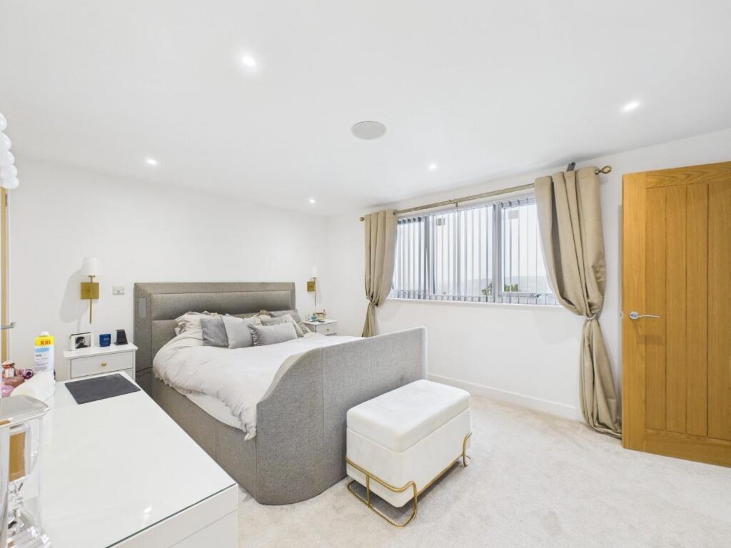 Additional image 12 of West View Close, Shipley