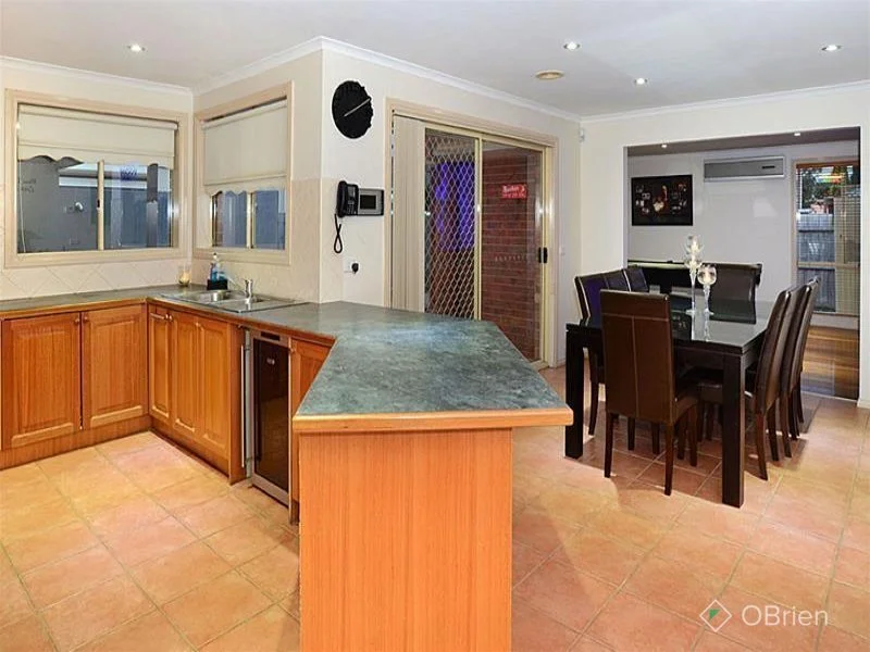 Additional image 2 of 9 Rose Hedge Drive, Sydenham VIC 3037