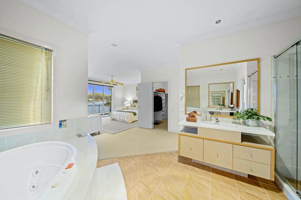 Additional image 14 of 126 Dunlin Drive, Burleigh Waters QLD 4220