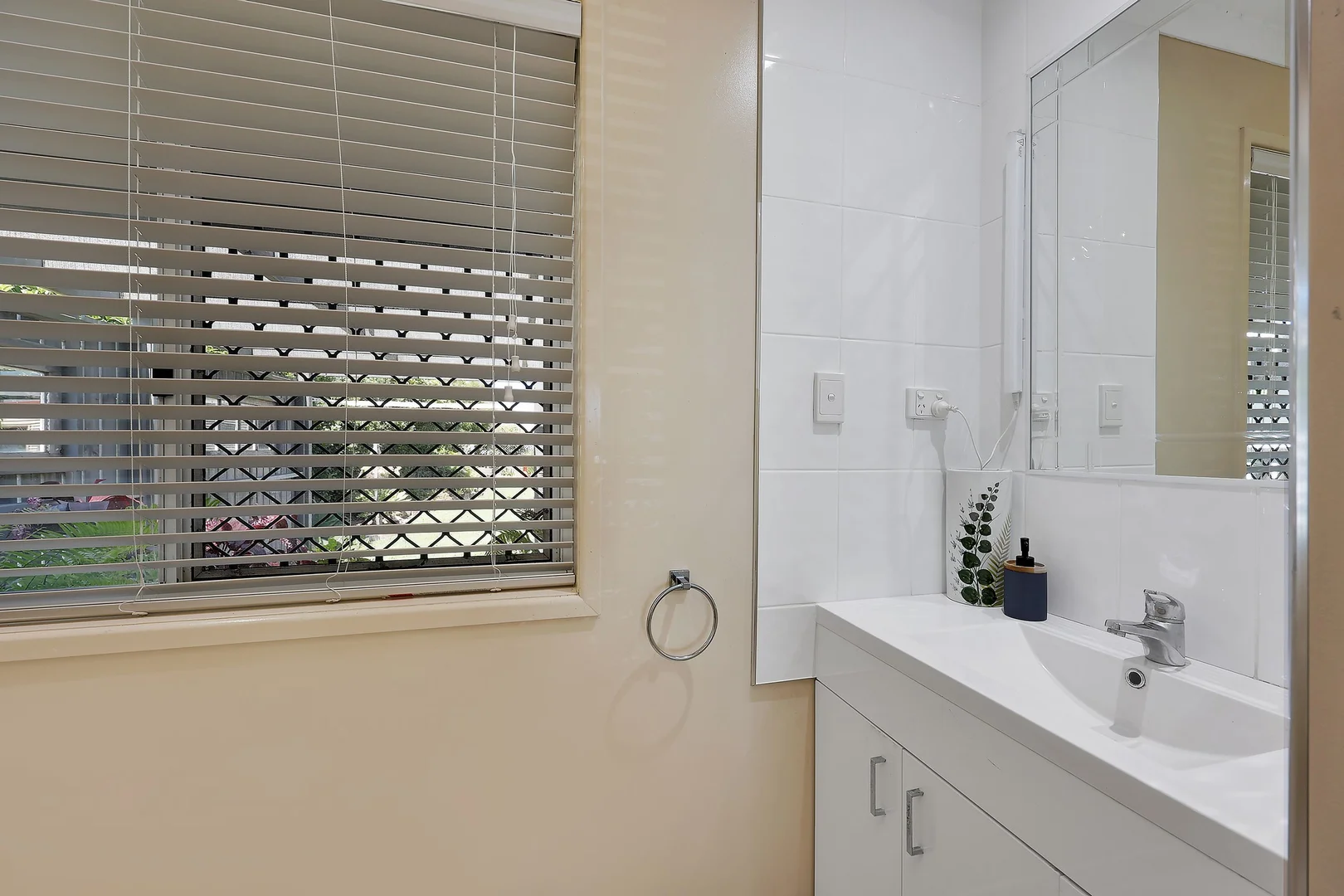 Additional image 9 of 352 Woongarra Scenic Drive, Innes Park QLD 4670