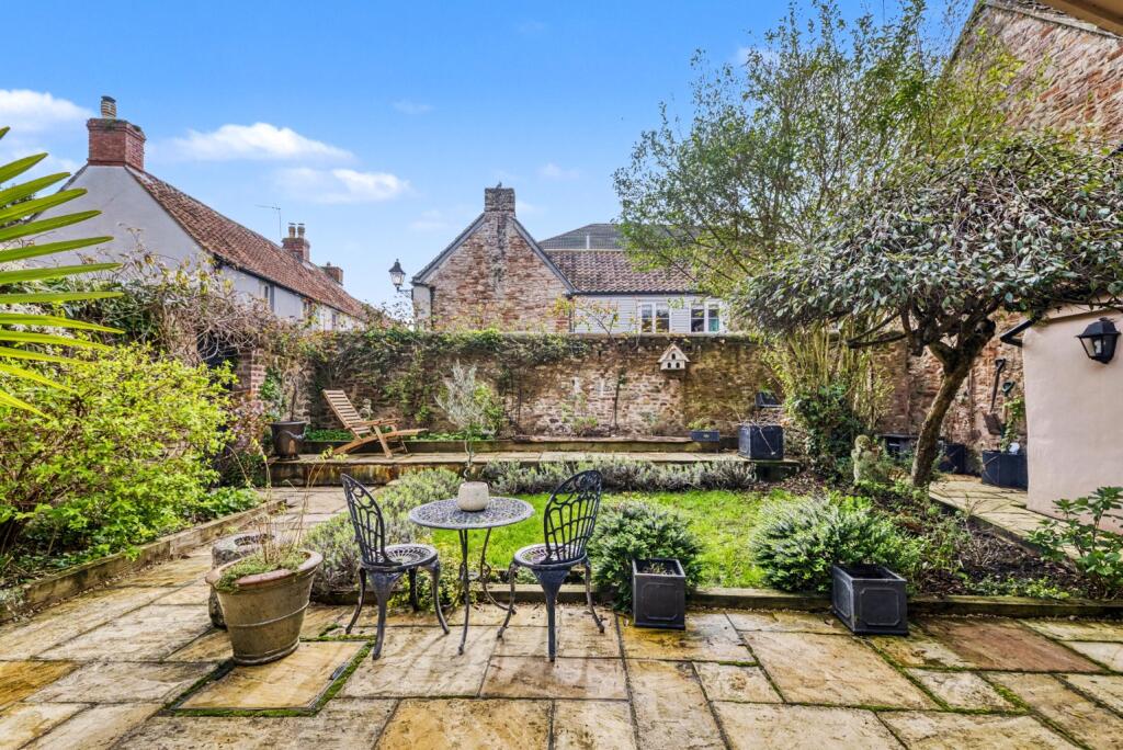 Additional image 5 of Exceptionally attractive, historic central Wells home