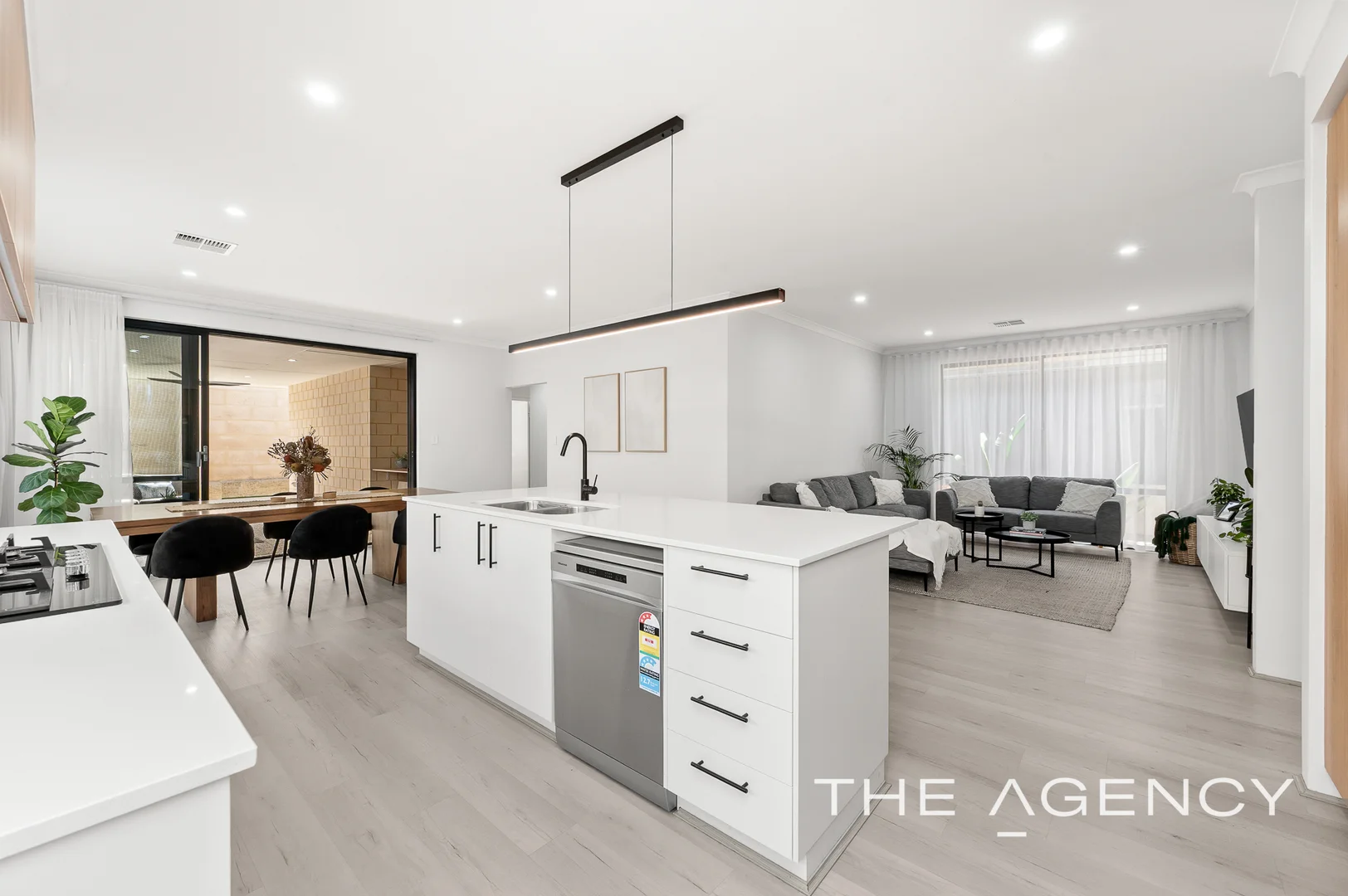 Additional image 6 of 53 Coachwood Avenue, Treeby WA 6164