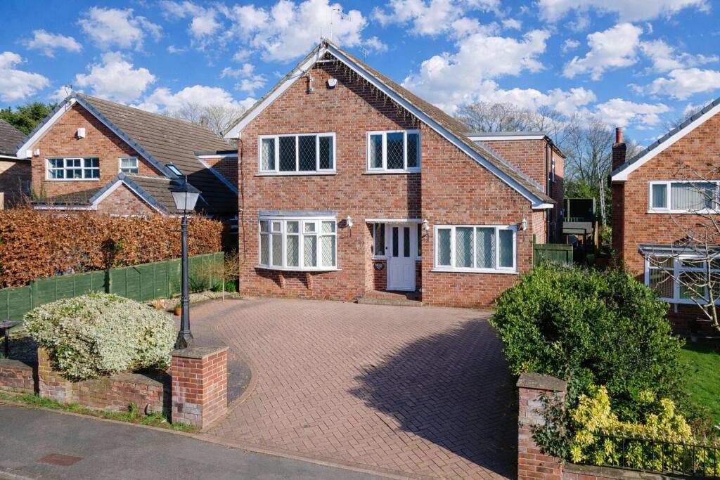 Hoyle Court Road, Baildon, Shipley, West Yorkshire, BD17